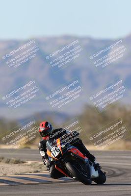 media/Dec-07-2025-CVMA (Sun) [[3e7d2de5dc]]/Race 12- Formula 40 MW and LW/